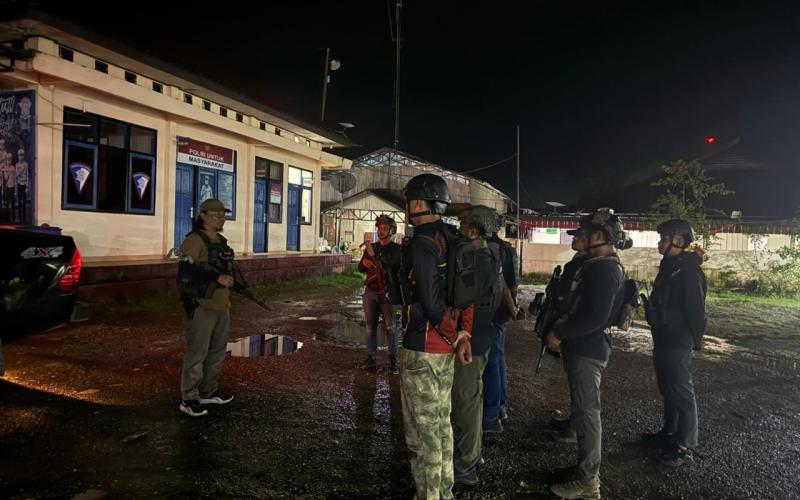 Patroli Jalan Kaki Ops Damai Cartenz 2026 Jaga Stabilitas Keamanan Kota Dekai, Yahukimo