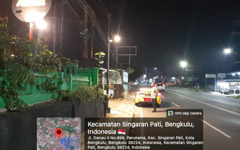 Respon Cepat Laporan 110, Polsek Gading Cempaka Datangi TKP Kecelakaan di Jalan Danau Panorama