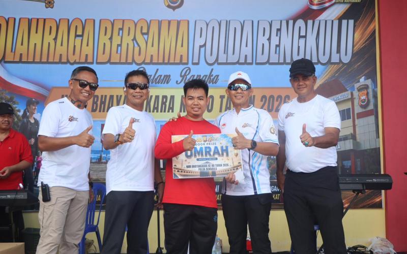 Kapolda Bengkulu Pimpin Olahraga Bersama Hari Bhayangkara ke-80