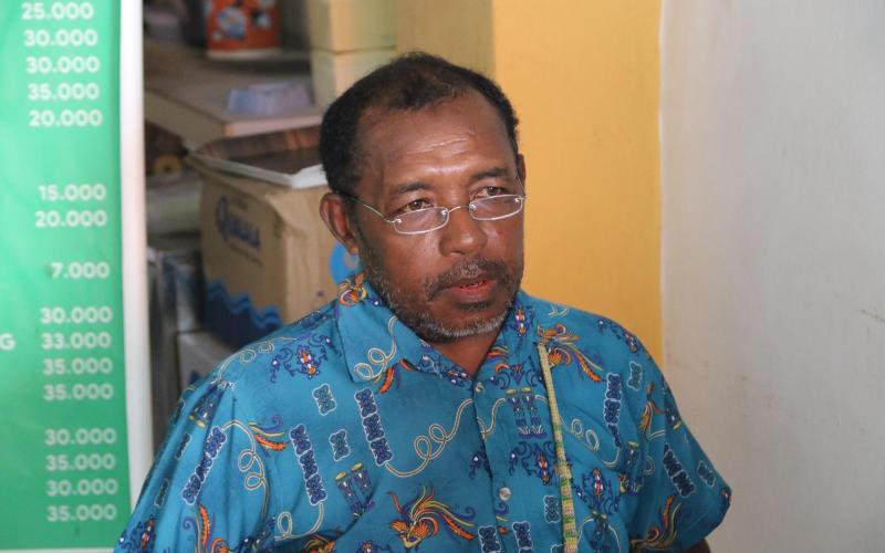  Tokoh masyarakat Papua, Nikolas AP