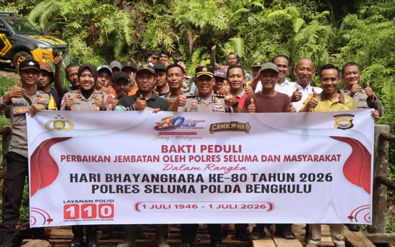 Kapolres Seluma hadiri giat gotong royong perbaikan Jembatan Desa Arang Sapat