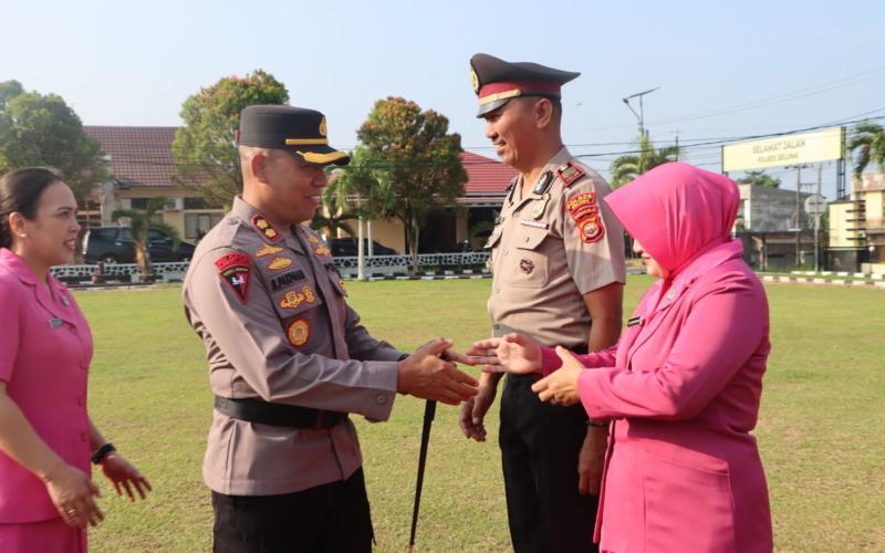 22 Personel Polres Seluma Naik Pangkat