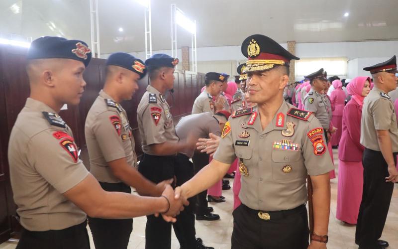 Kapolda Bengkulu Irjen Pol. Yudhi Sulistianto Wahid, S.I.K. memimpin langsung Upacara Laporan Kenaikan Pangkat Anggota Polri Periode 1 Juli 2026 dan PNS Polri Polda Bengkulu