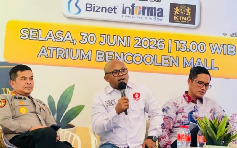 Ketua Asosiasi Media dan Jurnalis (AMJ), Wibowo Susilo, S.E., saat menjadi narasumber dalam Diskusi Publik dan Interactive Talkshow Edukasi Hukum 2026