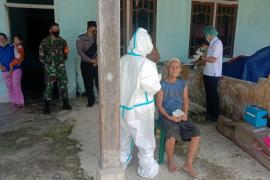 Wujud kedekatan Babinsa dengan warga di desa binaan 