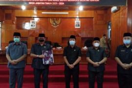 Open Primary tabs configuration options Primary tabs View(active tab)   Edit   Delete Open configuration options DPRD Bengkulu Selatan Rapat Paripurna Penetapan Bupati – Wakil Bupati Masa Jabatan 2021-2024 Open configuration options Kamis, 25/02/2021 - 16:14 Open configuration options DPRD Bengkulu Selatan Rapat Paripurna Penetapan Bupati – Wakil Bupati Masa Jabatan 2021-2024 DPRD Bengkulu Selatan Rapat Paripurna Penetapan Bupati – Wakil Bupati Masa Jabatan 2021-2024