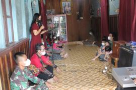 Satgas TMMD Pantau Prokes Ibadah Minggu di Desa Kampuri