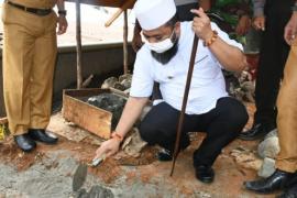 Walikota Bengkulu Helmi Hasan Melakukan Kunjungan Ke Kediaman Ibu Kasni Anita