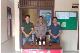 Giat Imbangan Operasi Pekat Nala, Polsek Batik Nau Amanakan Minuman Keras