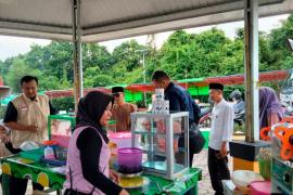 Bersama BPOM, Polres Seluma Monitoring dan Pengecekan Takjil