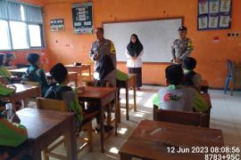 Police Go To School di MTSN 02 Kaur,  Polsek Kaur Tengah Berikan Imbaun Kamtibmas 