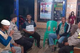 Bhabinkamtibmas Polsek Kotapadang Sambangi Calon Kades