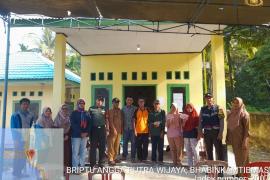 Bhabinkamtibmas Polsek Maje Hadiri Kegiatan Pembagian BLT DD Tahun 2023 di Desa Sumber Harapan