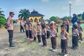 Polisi Sahabat Anak, Polsek Padang Jaya Terima Kunjungan dan Ucapan Hari Bhayangkara ke 77 Dari Paud Korwil IV