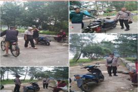 Patroli Siang Hari, Personel Polsek Teluk Segara Berikan Imbaun Kamtibmas  