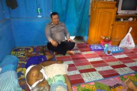 Polsek Giri Mulya Sambangi Masyarakat yang Sakit 