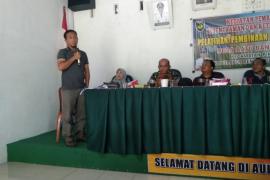 Bhabinkamtibmas Polsek Pino Melaksanakan Pelatihan dan Pembinaan Linmas di desa Batu Bandung 