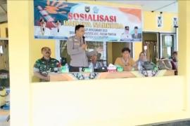 Bhabinkamtibmas Sosialisasi Bahaya Narkoba di Desa Batu Kuning