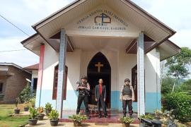 Polsek PUT Aktif Pengamanan Ibadah Minggu di Gereja