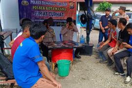Polsek Kota Manna Gelar Jumat Curhat Bersama Karyawan PT Wing 
