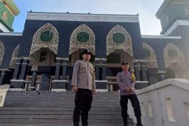 Polsek Lebong Atas Laksanakan Pengamanan Salat Iduladha di Masjid Agung Sultan Abdullah