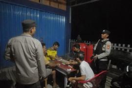 Berikan Keamanan kepada Masyarakat, Polsek Maje Patroli Dialogis 