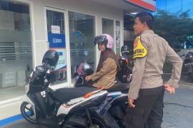 Patroli Dialogis, Unit Samapta Polsek Kota Manna Sampaikan Imbauan Kamtibmas kepada Security Bank BRI 