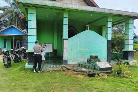 Patroli, Polsek Penarik Raya Lakukan Pengamanan Rumah Ibadah Umat Kristiani