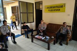 Pimpin Anev Mingguan, Kapolsek Ketahun Berikan Arahan dan Semangat