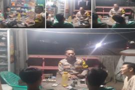 Sambang Dialogis Bersama Warga Binaannya, Bhabinkamtibmas Polsek Selebar Sampaikan Pesan Kamtibmas