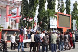 Polres BS Kawal Aksi Damai ASBS di DPRD 