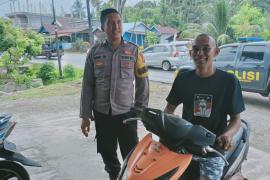 Ciptakan Keselamatan dan Keamanan, Bhabinkamtibmas Polsek Manna Sampaikan Teguran Simpatik kepada Pengendra Motor 