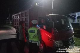 Patroli KRYD, Polres Benteng Periksa Kelengkapan Surat Kendaraan yang Melintas 