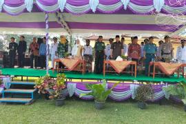 Kapolsek Maje Ikuti Upacara HUT Kecamatan Maje  