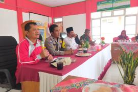 Bhabinkamtibmas Polsek Ketahun Hadiri Rapat Pembubaran Panitia HUT Kemerdekaan RI Ke 78 Tingkat Kecamatan
