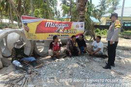 Minggu Kasih, Polsek Nasal Sampaikan Imbauan Kamtibmas dengan Warga Merpas
