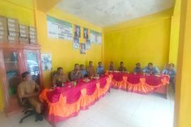 Polsek Padang Guci Hulu Hadiri Deklarasi Damai Pemilihan Kades Serentak Tahun 2023 di Desa Bungin Tambun I 