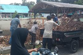 Polsek Kaur Selatan Gelar Kebersihan Lingkungan di Seputaran Mako