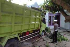 Quick Respon Unit Laka Polsek Ketahun Datangi TKP Laka Lantas