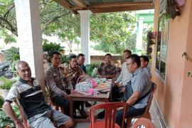 Sambang Masyarakat, Bhabinkamtibmas Sosialisasi Aplikasi Pelayanan Kepolisian