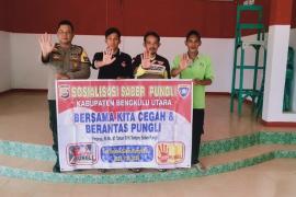 Bhabinkamtibmas, Sosialisasi Saber Pungli Sasar Warga Desa Binaan