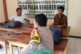 Tingkatkan Kesadaran Pentingnya Keamanan Lingkungan, Bhabinkamtibmas Polsek Seginim Sambang Dialogis