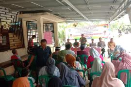 Dukung Program Pembangunan Desa, Bhabinkamtibmas Polsek Pino Raya Menghadiri Musyawarah
