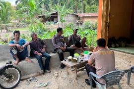 Tanggapi Aduan Masyarakat, Polsek Muara Sahung Sambangi Warga Gali Informasi Adanya Binatang Buas yang Berkeliaran