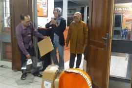 Polres BS, Lakukan Pengamanan Kedatangan Logistik Pemilu 2024 Berupa Segel di Gudang Logistik KPU 