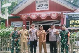 Cooling Sistem, Kapolsek Ketahun dan Bhabinsa Sambangi Kantor Desa Kualalangi