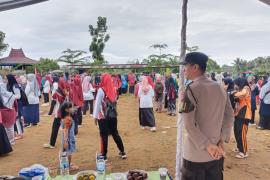 Polsek Padang Jaya Turut Serta Dalam Pengamanan Dirgahayu PGRI dan Hari Guru Nasional