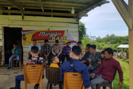 Jalin Komunikasi dengan Masyarakat Terkait Kamtibmas, Polsek Kaur Selatan Gelar Minggu Kasih 