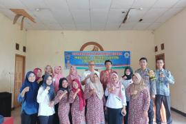 Bhabinkamtibmas Polsek Air Besi Hadiri Kegiatan Penyuluhan dan Pelatihan Stunting di Desa Pasar Bembah