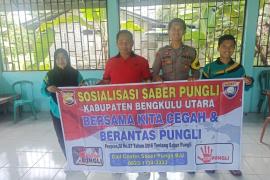Bhabinkamtibmas Desa Air Baus 1 Ajak Warga Binaanya Cegah Pungli 